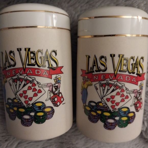 Vintage Las Vegas Ceramic Salt & Pepper Shaker Sets - Picture 2 of 6